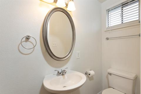 8916 Custer Ave, Orangevale, CA 95662 photo 9