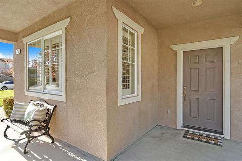 1237 Crossroads Ct, Tracy, CA 95377 photo 4