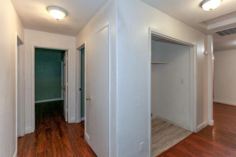 1584 La Mirada, Merced, CA 95348 photo 14