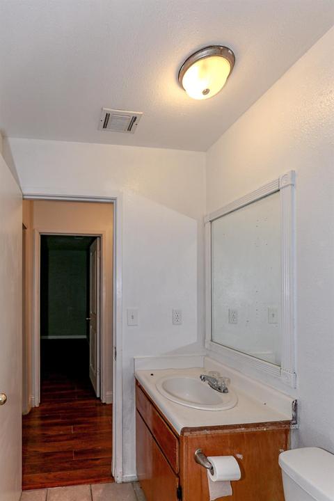 1584 La Mirada, Merced, CA 95348 photo 18