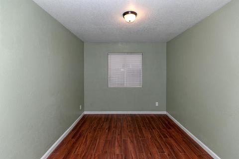 1584 La Mirada, Merced, CA 95348 photo 12