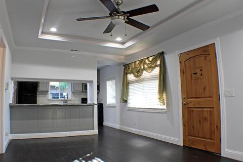 1113 Sam Ave, Modesto, CA 95351 photo 2