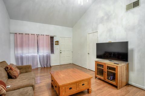 3201 Panama Ave, Carmichael, CA 95608 photo 4