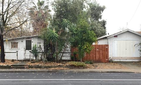436 E Center St, Manteca, CA 95336 photo 1