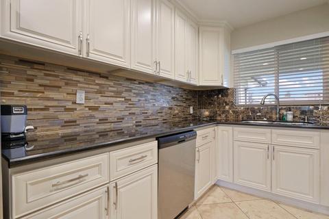 730 S Crescent Ave, Lodi, CA 95240 photo 17