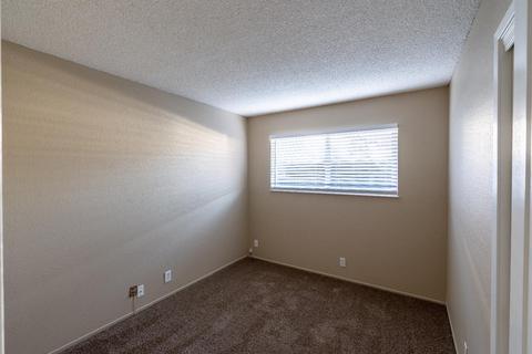 596 W Alpine Ave, Manteca, CA 95336 photo 13