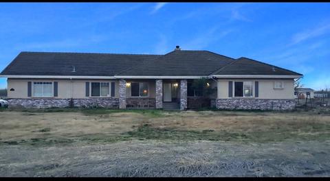 10280 Spring St, Galt, CA 95632 photo 2