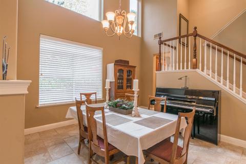 152 Biscayne Way, Folsom, CA 95630 photo 8