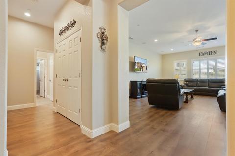279 Rina Dr, Manteca, CA 95337 photo 8