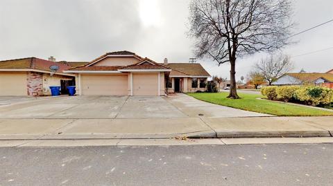 1712 Doyle Ave, Ceres, CA 95307 photo 1