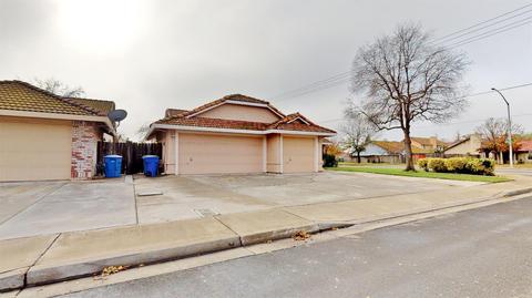 1712 Doyle Ave, Ceres, CA 95307 photo 2
