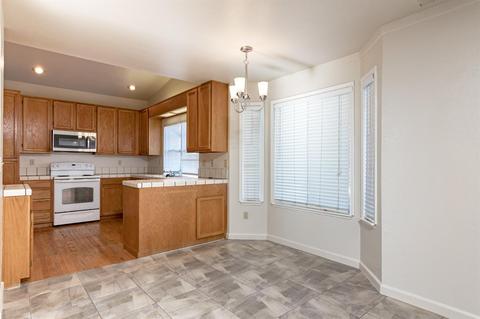 165 W Ferdinand St, Tracy, CA 95376 photo 9