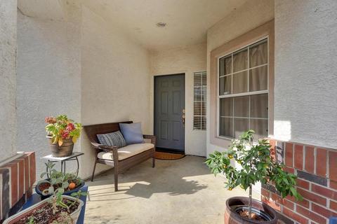 1215 Caricia Dr, Davis, CA 95618 photo 3