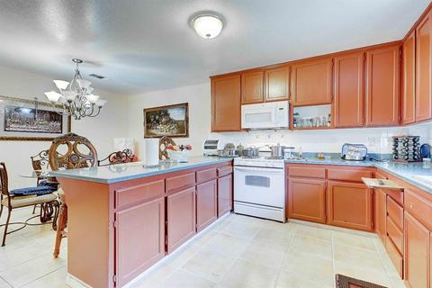 1301 Loquat, Patterson, CA 95363 photo 8