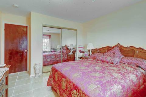 1301 Loquat, Patterson, CA 95363 photo 21
