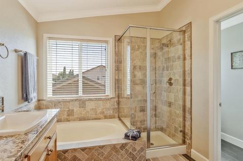 1071 Meadowbrook Dr, Manteca, CA 95336 photo 31