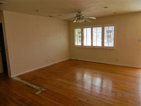 2119 E Myrtle St, Stockton, CA 95205 photo 9