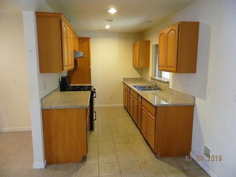 2119 E Myrtle St, Stockton, CA 95205 photo 10