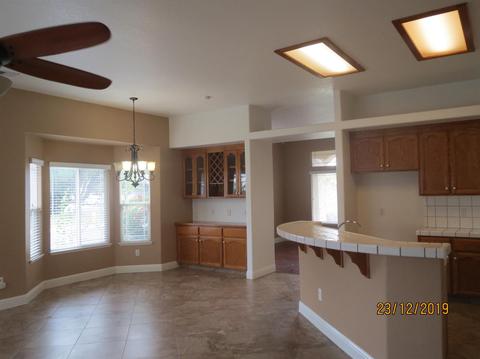 655 Blossom Ct, Manteca, CA 95336 photo 9