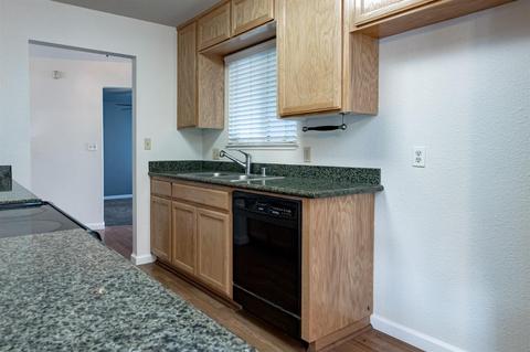 2008 Kruger Dr, Modesto, CA 95355 photo 9