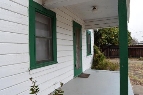 861 Wayside Dr, Turlock, CA 95380 photo 3