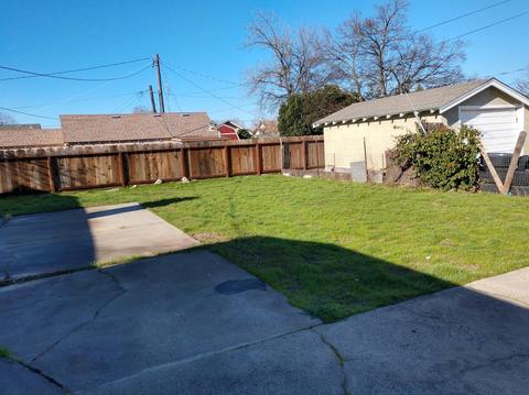 7225 Locust St, Hughson, CA 95326 photo 7