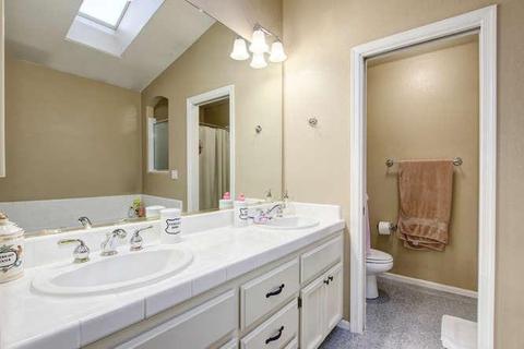 2404 Fallwater Ln, Carmichael, CA 95608 photo 20