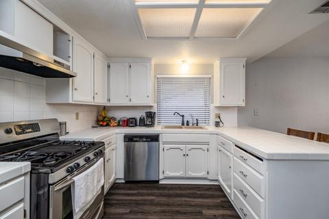 370 Lancaster Dr, Manteca, CA 95336 photo 9