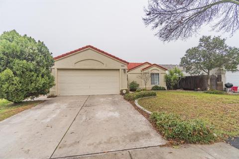3721 Troon Pl, Modesto, CA 95357 photo 2