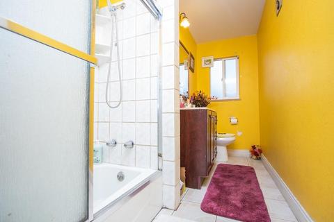 617 Mamilane, Modesto, CA 95351 photo 24