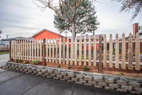 617 Mamilane, Modesto, CA 95351 photo 2