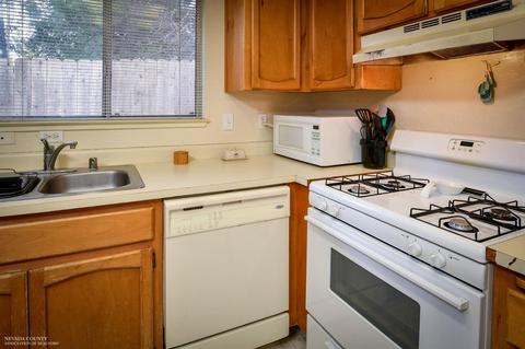 239 Mill St #18, Grass Valley, CA 95945 photo 11
