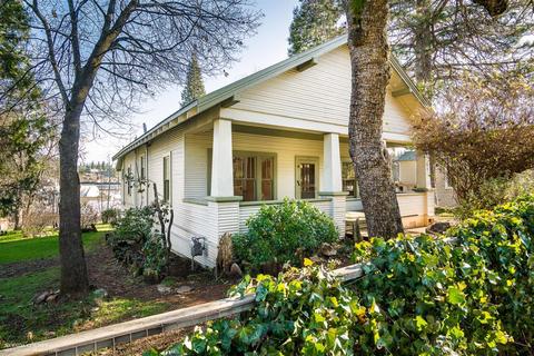 119 Eureka St, Grass Valley, CA 95945 photo 1