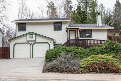 741 Doris Dr, Grass Valley, CA 95945 photo 1