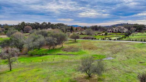 3215 Rustic Woods Ct, Loomis, CA 95650 photo 1