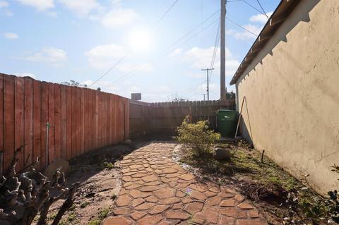 1016 Lloyd St, Lodi, CA 95240 photo 7