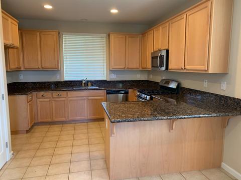 15896 Four Corners Ct, Lathrop, CA 95330 photo 4