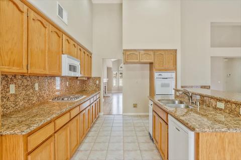 1265 Eagle St, Tracy, CA 95376 photo 11