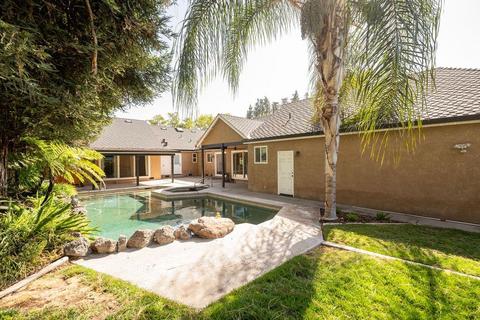 2701 Deerfield Pl, Modesto, CA 95355 photo 1