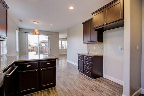 992 Willow Bridge Dr, Folsom, CA 95630 photo 10