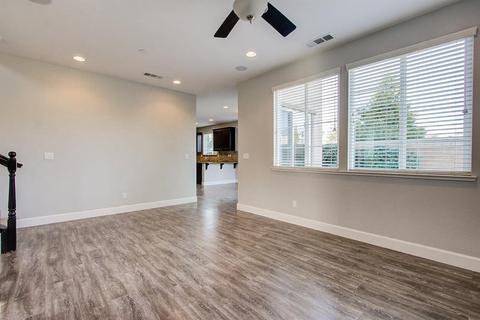 992 Willow Bridge Dr, Folsom, CA 95630 photo 7