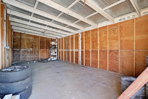 2013 Vivian Rd, Modesto, CA 95358 photo 21