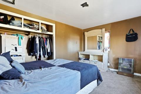 2013 Vivian Rd, Modesto, CA 95358 photo 17