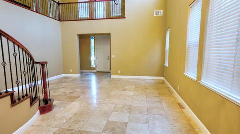 1161 Tulloch Dr, Tracy, CA 95304 photo 2