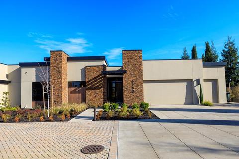 6980 Kendall Ct, Modesto, CA 95356 photo 1