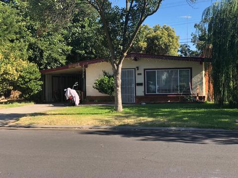 2104 Ellis St, Modesto, CA 95354 photo 1