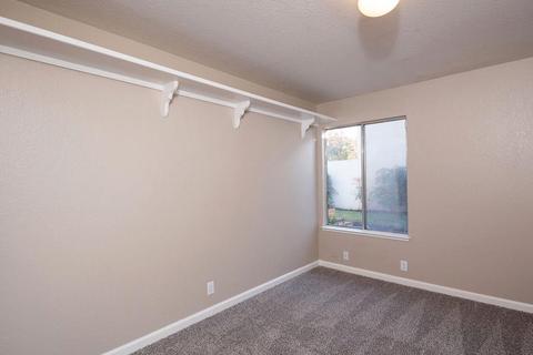 2037 Hulst Ct, Modesto, CA 95356 photo 18