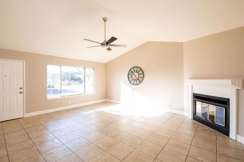 2037 Hulst Ct, Modesto, CA 95356 photo 3