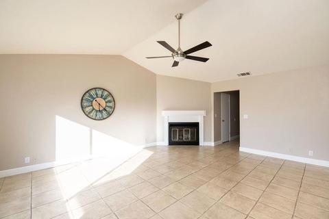 2037 Hulst Ct, Modesto, CA 95356 photo 4