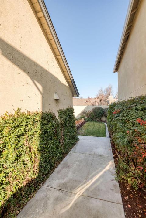 2037 Hulst Ct, Modesto, CA 95356 photo 28
